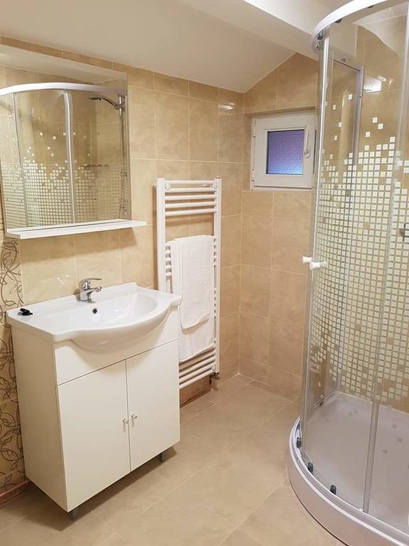 Cabana Sarmis Costesti المظهر الخارجي الصورة